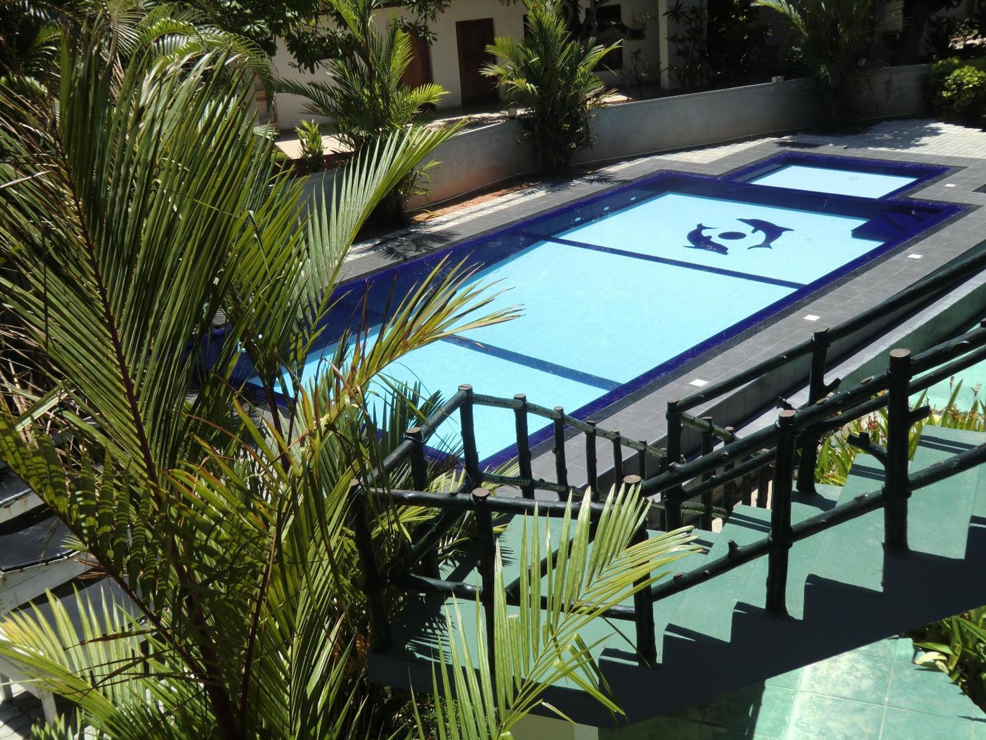 The Oasis Villa Hikkaduwa Exterior photo