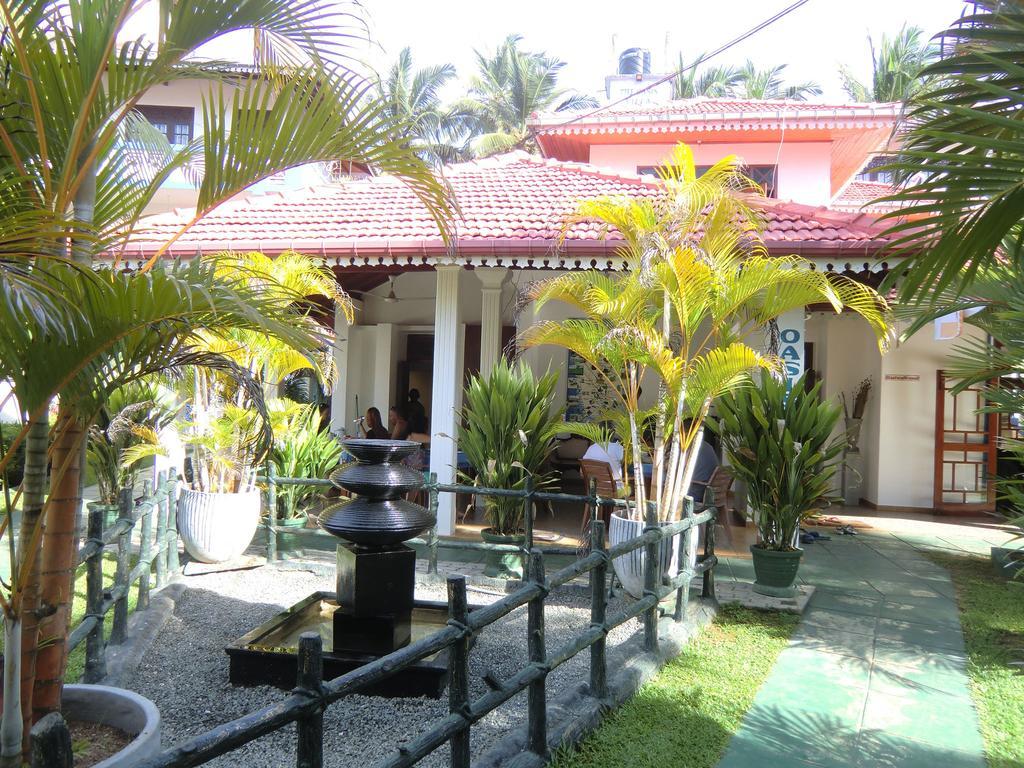 The Oasis Villa Hikkaduwa Exterior photo
