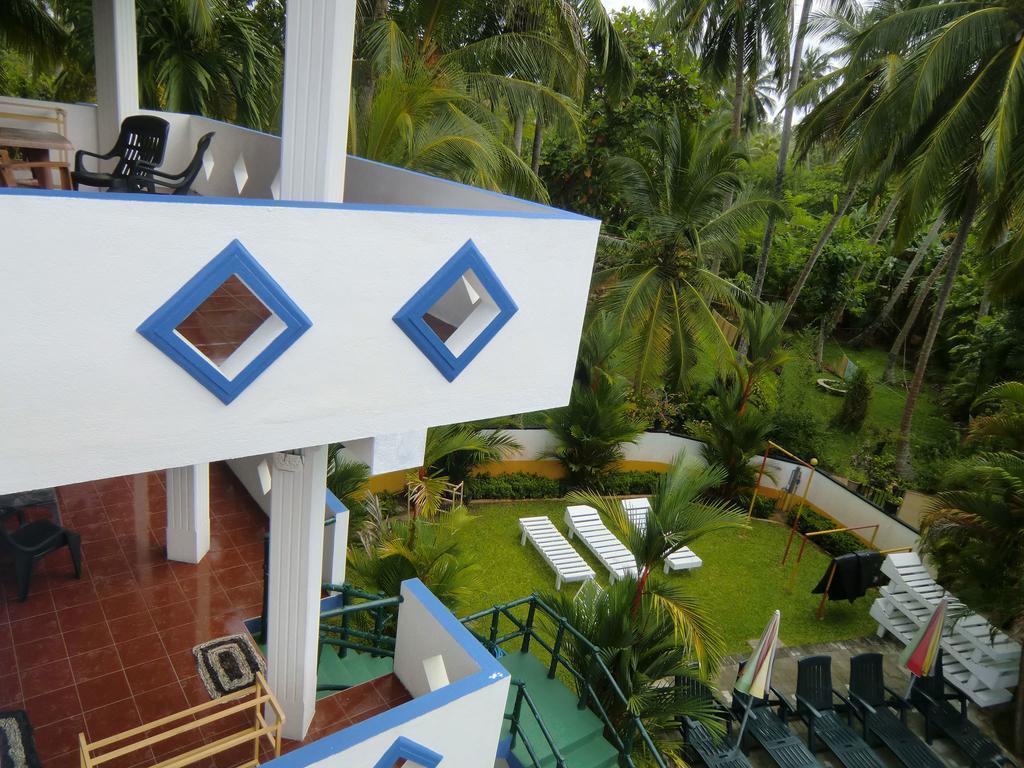 The Oasis Villa Hikkaduwa Room photo